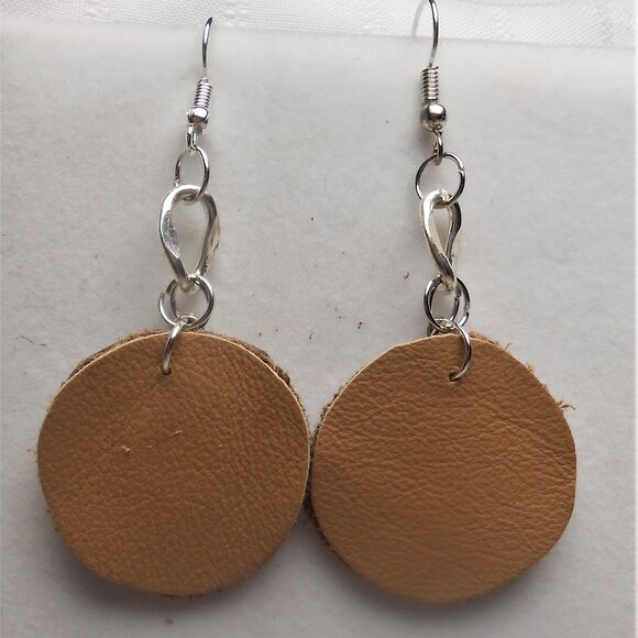 No. 487 Handmade earrings with leather pieces - Picture 2 of 2